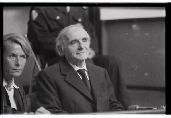 Projection Klaus Barbie